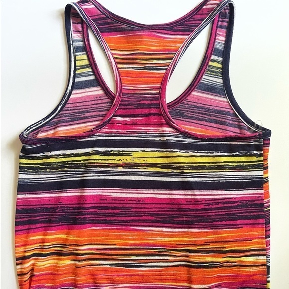 Woman’s tank top, bright and colorful summer‎ sleeveless shirt size medium - Picture 2 of 6